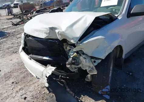 2011 Ford Escape Xls z USA, uszkodzony, nr VIN 1FMCU0C72BKC47968